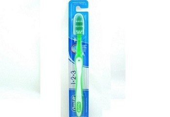 Escova Oral-B 1.2.3